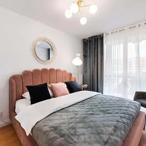 Apartament Metro Kondratowicza Velvet, Warszawa